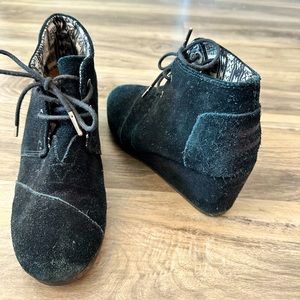 TOMS Round Toe Lace Up Wedge Booties